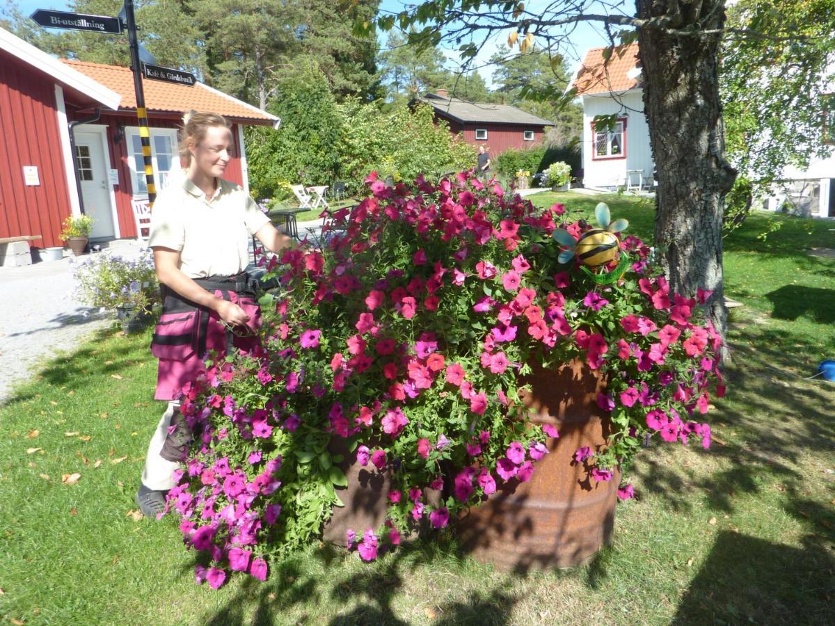 Tavlebords Honungsgard Pension Tegneby Buitenkant foto
