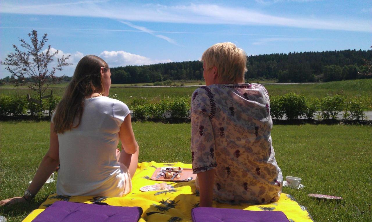 Tavlebords Honungsgard Pension Tegneby Buitenkant foto